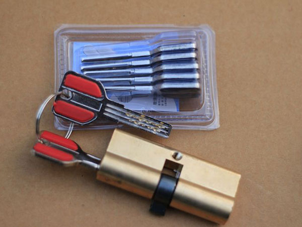 酒泉市24小时上门开锁公司